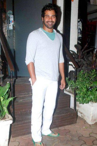 Индийский актер Шаббир Ахлувалиа/Shabbir Ahluwalia 