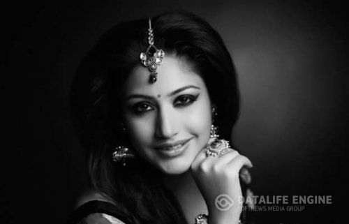 Индийская актриса Сурбхи Чандна/Surbhi Chandna