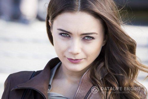 Турецкая актриса Дамла Сонмез/Damla S&#246;nmez